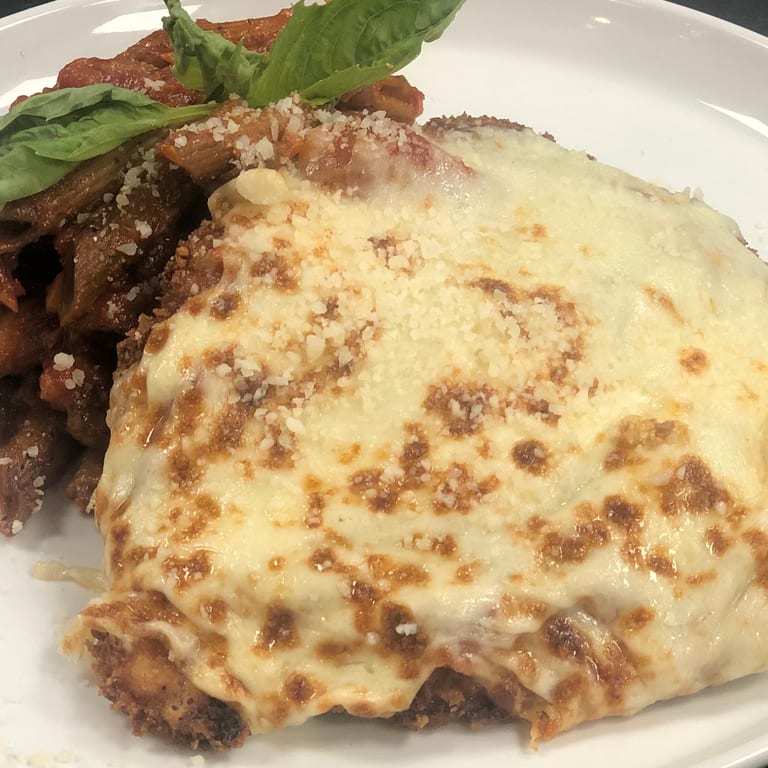 Delicious Carbonara and Italian Classics